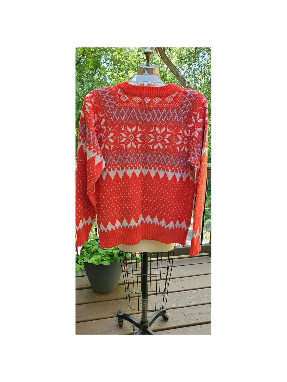 Vintage JCPenney Mens Red Fair Isle Snowflake Acrylic Knit Sweater Medium - Picture 6 of 7